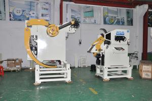 Buy cheap High Efficiency Roll Leveling Machine / Stamping Processing Production Closed Vibrating Feeder product