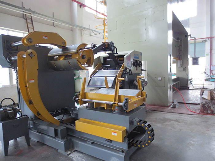 Buy cheap Low Noise Plate Sheet Leveling Machine / Equipment Automated Stamping Feeding product