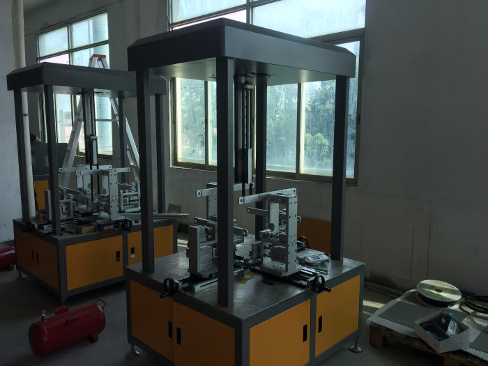 Buy cheap AC220V Paper Sweet Box Making Machine For Clothes Box ISO Certification product