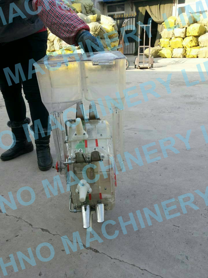 Buy cheap Agriculture single row hand corn seeder,home maize fertilizer new product
