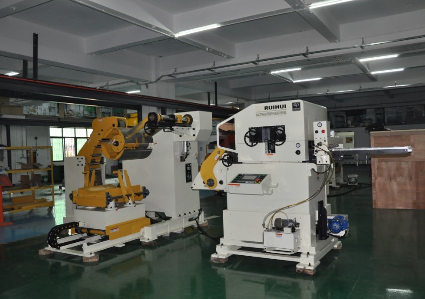 Buy cheap Full Automatic 3 In 1 Nc Servo Sheet Coil Feeder Straightener / Steel Decoiler  MAC4-600 product