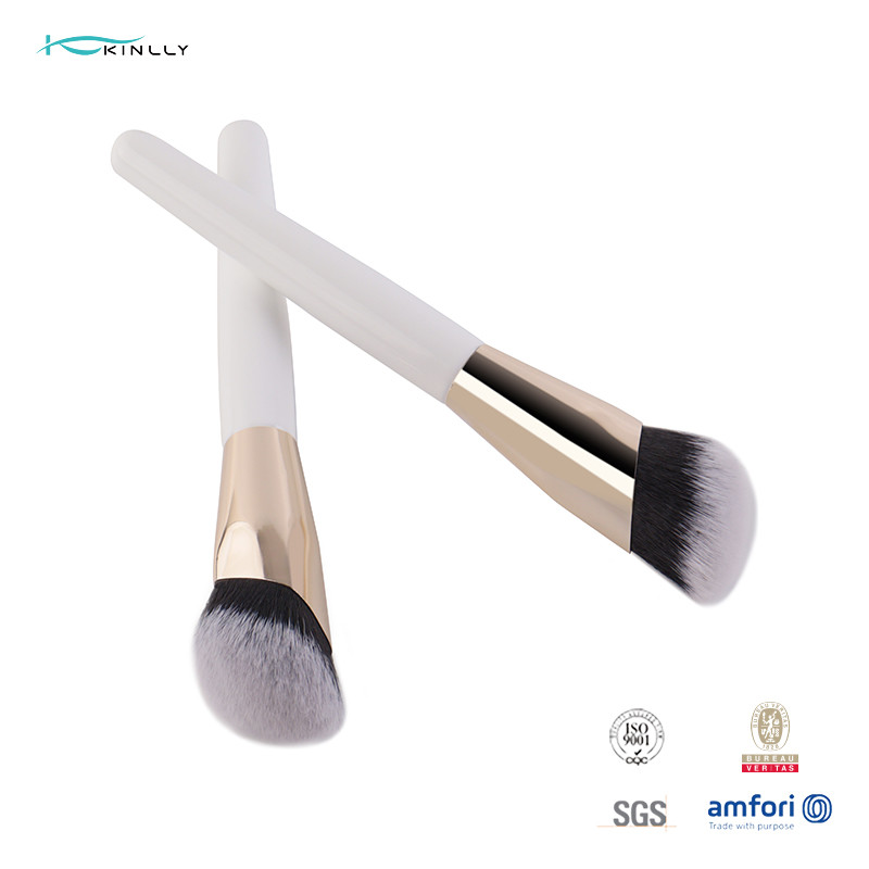 Buy cheap Angled Synthetic Makeup Brush For Blending Liquid Cream powder product