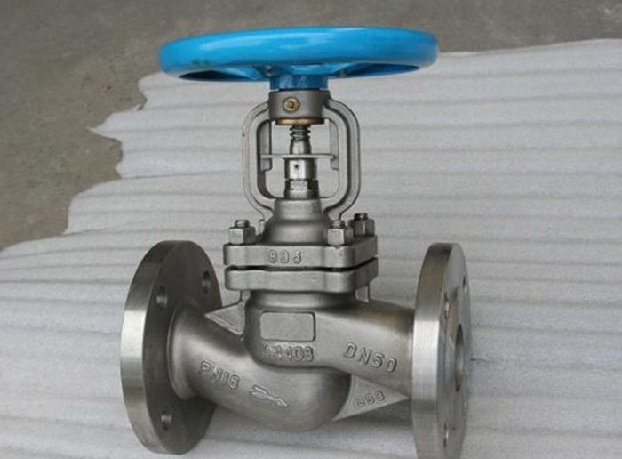 Buy cheap DIN Straight Pattern Flanged Cast Steel Globe Valve Metal Seat PN40 With Dual Seal 1.4308 product