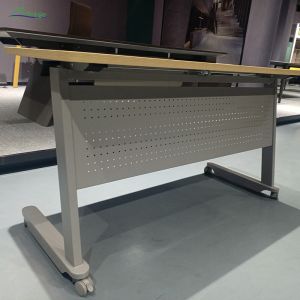 Thick 25mm Top Collapsible Table for Durability and Versatility