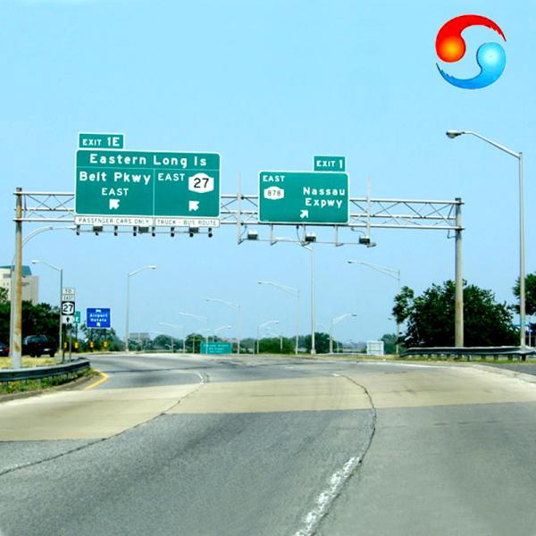 Self Supporting 7 Shape CCTV Camera Poles 30m Octangular ISO9001