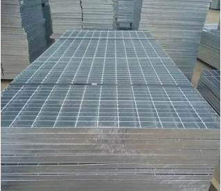 Galvanized Steel Walkway Grating Steel Stair Tread