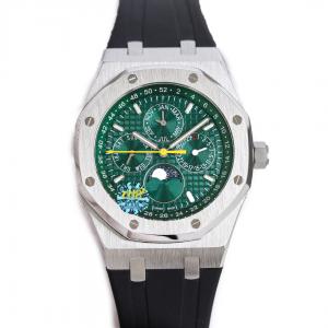 China Stainless Steel Fashionable Quartz Chronograph Watch Timekeeping Essential on sale