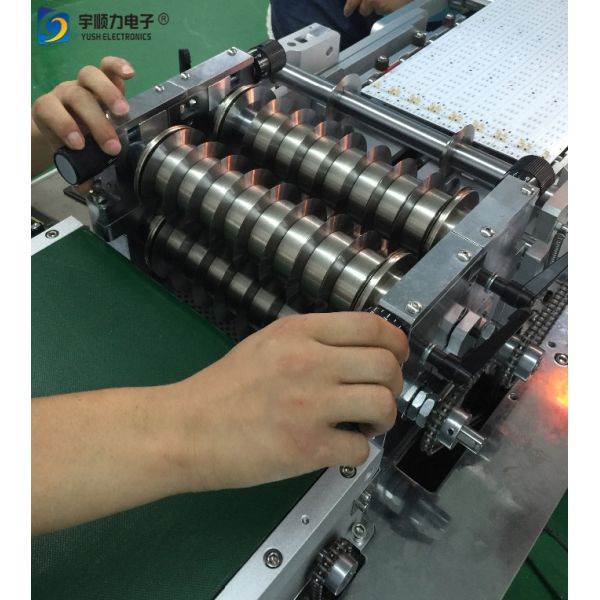 High Efficiency Multi Blade Type PCB Depaneling Machine for PCB Production Line