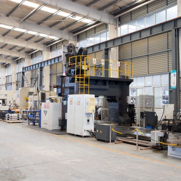 Full Automatic Beverage Packaging Machine with SUS304/SUS316 Construction for 6000-48000 Bottles/Hour Sterile Production