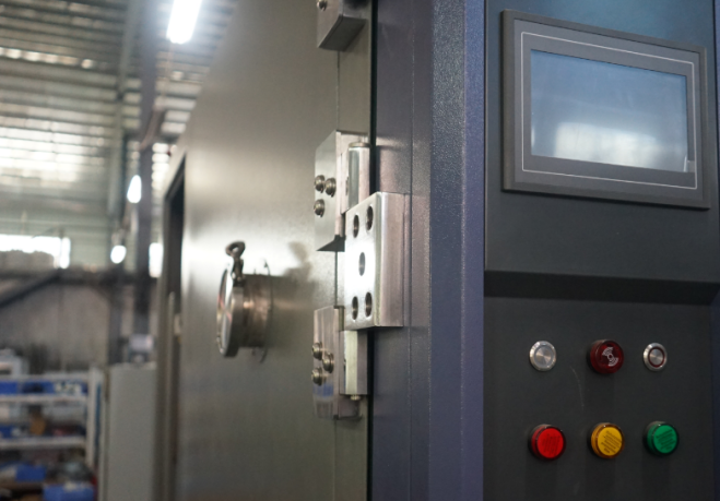 Simulated High Altitude Test Chamber With Internal Material #304 Stainless Steel Mirror Finished