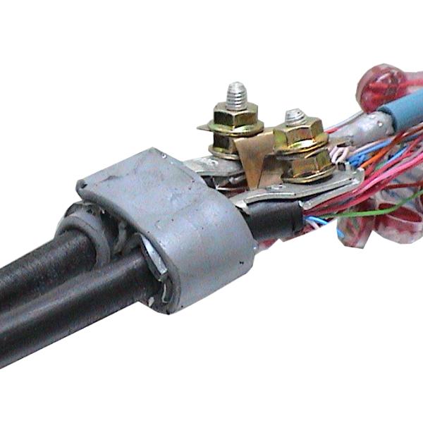 Indoor Outdoor 0.80 Inch Shield Bond Connector 4460-D