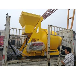 Diesel Engine Concrete Drum Mixer Aggregate Mixing Machine With Wheels