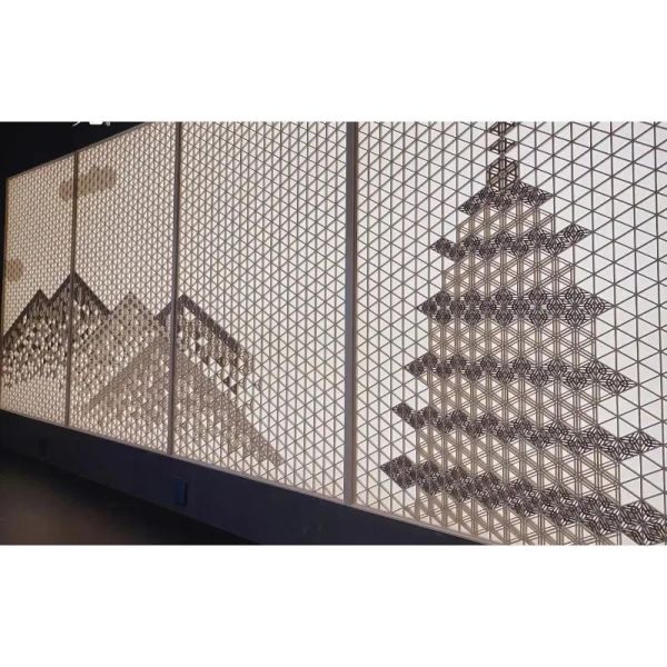 High-tech traditional purely handmade wood flower chips or Kumiko for furniture or windows