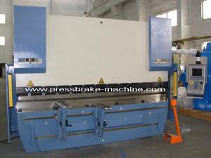 China Plate Steel CNC Hydraulic Press Brake Bending Machine Metal Sheet Bender on sale