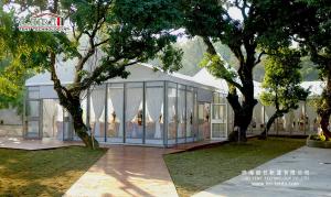 China Luxury high peak wedding marquee tent for outdoor wedding party events on sale