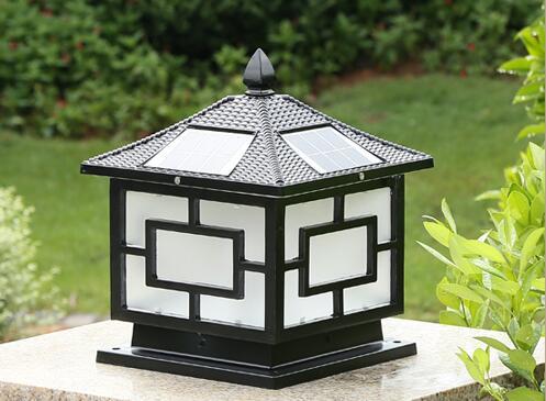 Classical Outdoor Solar Pillar Light Waterproof IP65 LED Garden Illumination