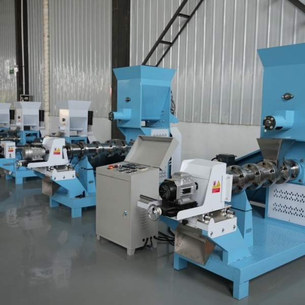 330kg Mini Fish Feed Machine Automatic Fish Food Extruder 6mm 4mm