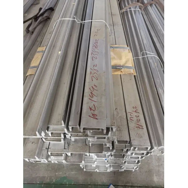 Hot Rolled 304 316L 310S Stainless Steel Channel with Polished Surface U Channel Bar