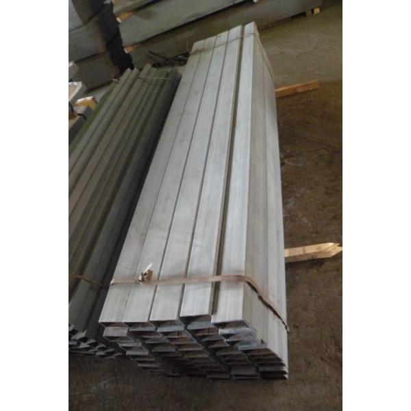 ISO Standard Container crossmember for bottom