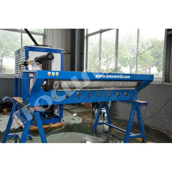FOCUSUN Four Season Snow Park Design Snow Falling Machine and Bitzer Compressor R404A