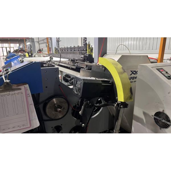 Advanced 1.6m Light Duty Metal Wire Mesh Loom Optimal Mesh Weaving Machine
