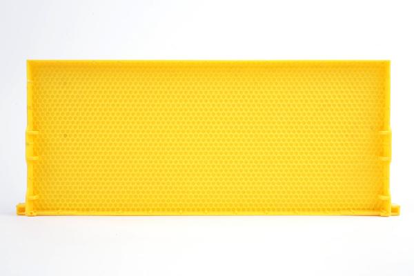Quality Yellow/white plastic beeswax foundation comb sheet for sale