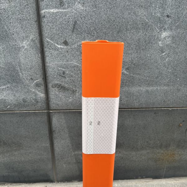 Beijing ROADSAFE Warning Flexible Reflective traffic guardrail road delineator post Cloud Tubular bollard 1.2kg 90CM Pole Post Delineat
