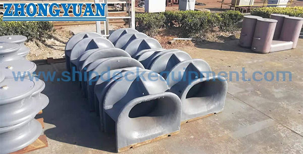 ISO 13729 Type A Deck Mounted Casting Steel Closed Mooring Chock Ship Towing Equipment