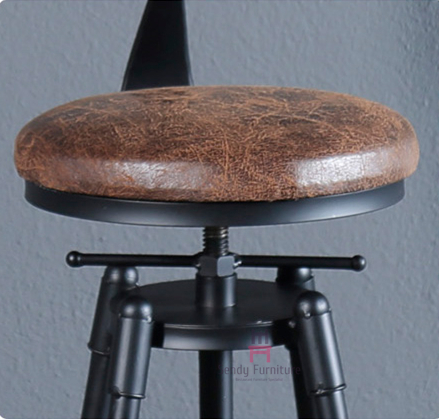 Loft Style Adjustable Metal Restsaurant Bar Stools Wood / Leather Seats Bar Chair