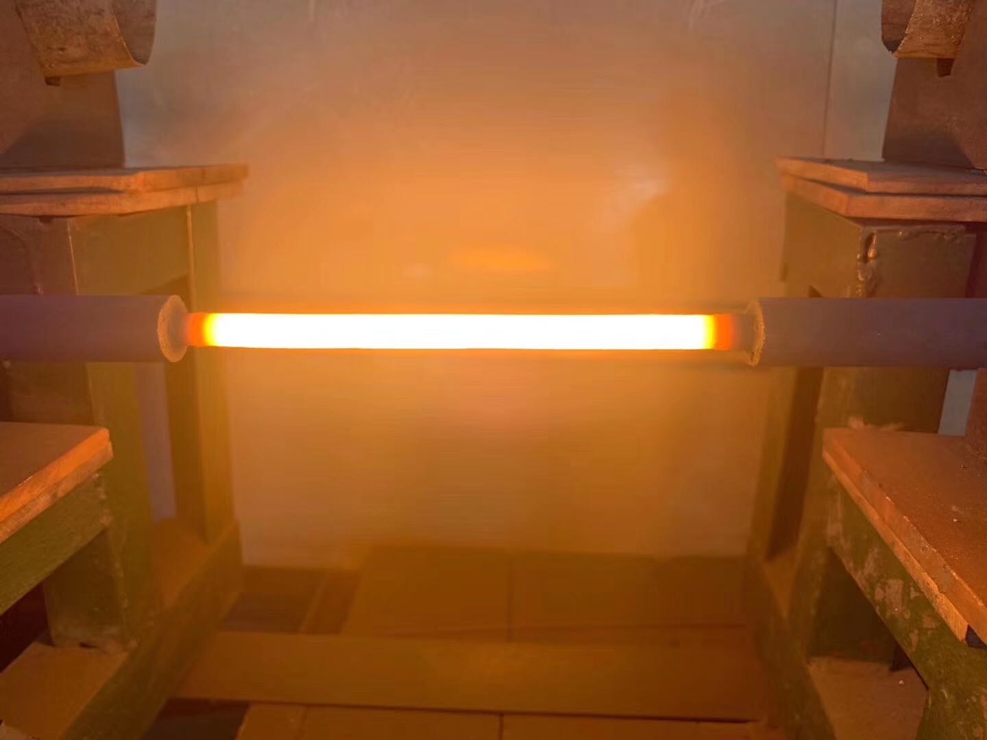 High Purity SiC Heating Rod with 1500°C Max Service Temp and Customizable Sizes for Industrial Furnaces