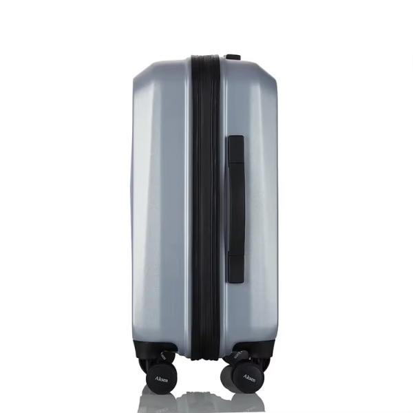 Upgrade Your Travel Experience Business Carry-On Luggage with Silent Spinner Wheels Password Lock Lightweight Luxury