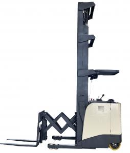 China 1500 KG Forward Double Reach Lift Truck Lifting Height 6 Meters on sale