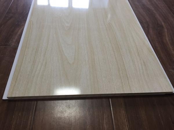 Quality Wood Grain Bathroom PVC Ceiling Panels Seamless Connection 3.5kg / m2 30cm x 9mm for sale