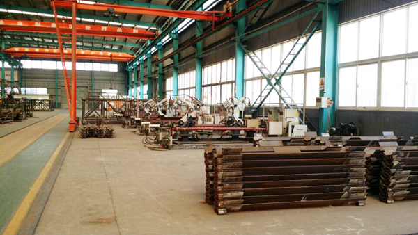 Low price QTZ6515 10t tower crane with high work effiency