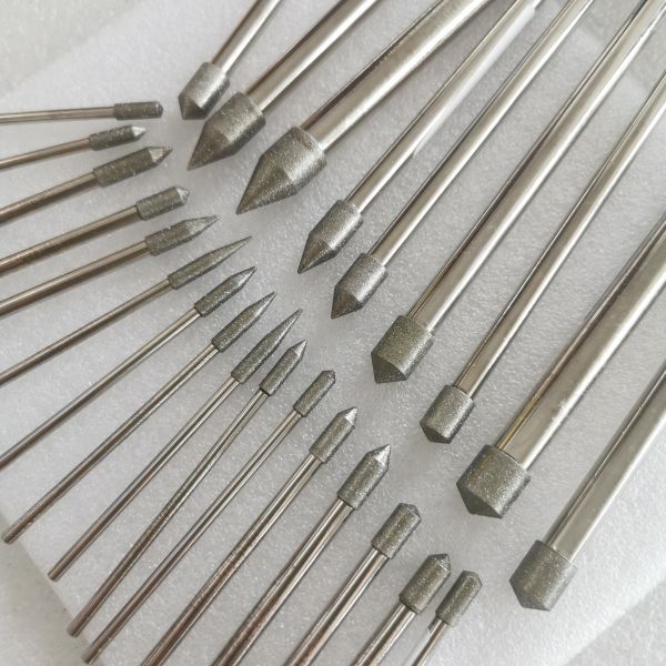 Custom-Made 8*6*10*120mm 30°-120° D126 Electroplated Grinding Bits For Cemented Carbide