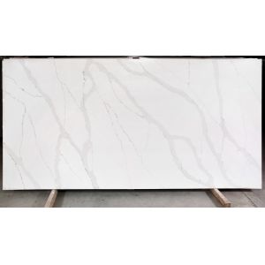 SGS Certificate Calacatta Artificial 93% Quartz Stone Sheet For Kitchentop