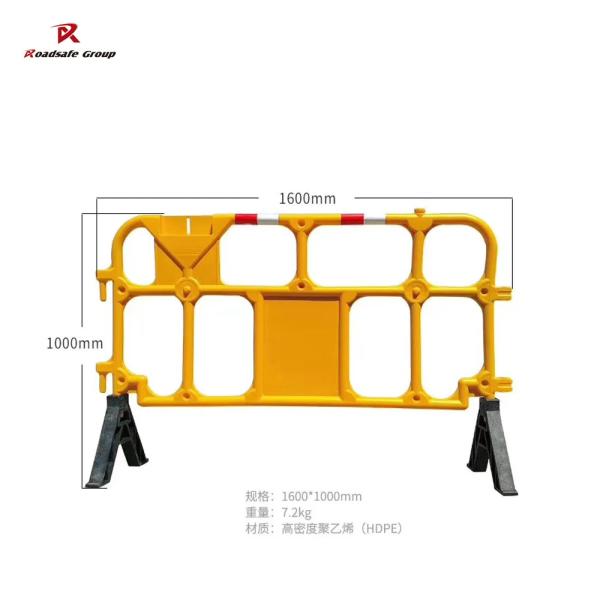 Road Construction High Quality Plastic Fence Three Holes Traffic Security Barrier Use For Lane Separation