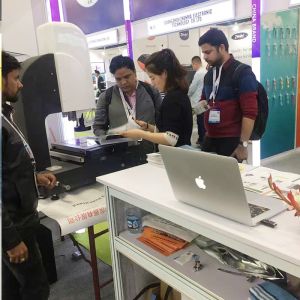 Manual Electronic Optical Contour Measuring Machine For Threads Measurements