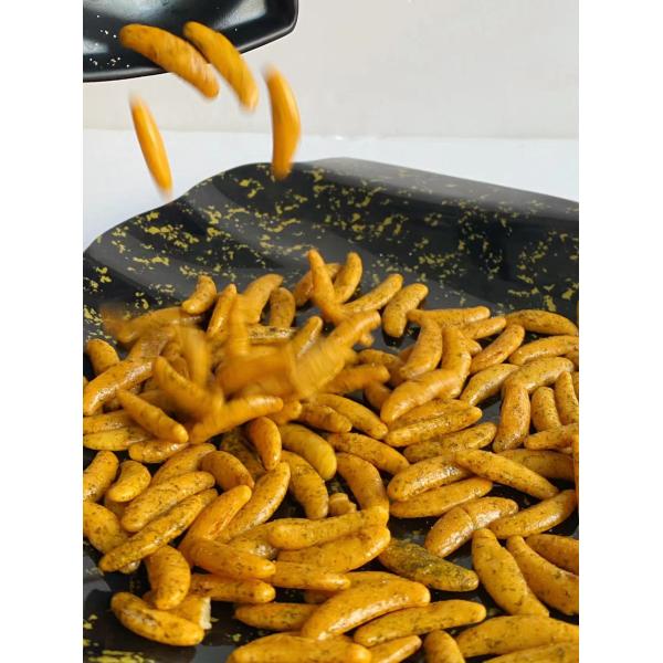 Crescent Shape Japanese Rice Crackers Puffed Seaweed Rice Cracker