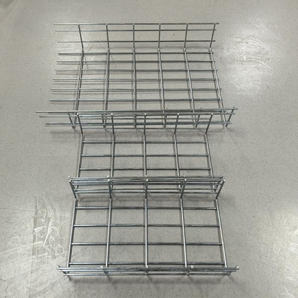 50 Lbs/Ft Cable Tray Network With 4 Inches Depth Wall Mounted Installation