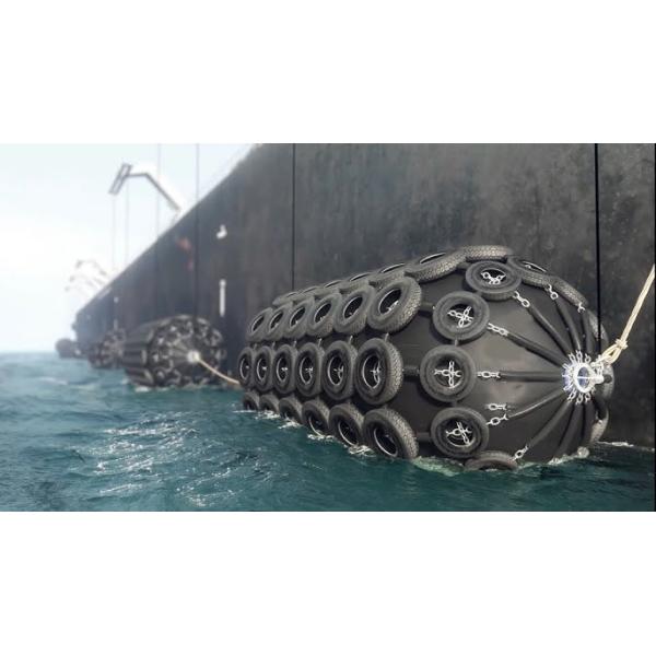 Collision Avoidance Yokohama Jumbo Fender Durable Long Lasting Marine Solution