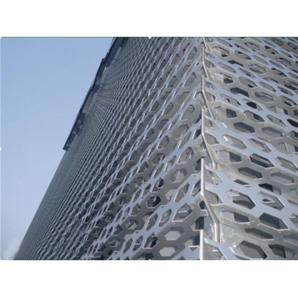 Hexagonal Perforated Aluminum Sheet Artistic Corrugated Shape Moisture Proof