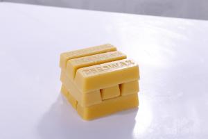 Buy cheap 100% Organic Pure Beeswax Block 28g Handmade Yellow Food Cosmetic Grade Beeswax Bar product