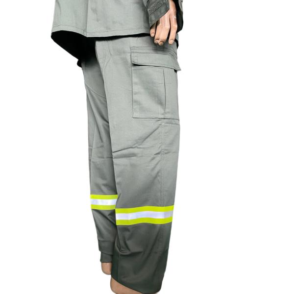 Security Uniform Firefighting Suit With Reflective Tapes For Men Buttons And Velcro Jacket And Pants Standard Firefighting Uniform