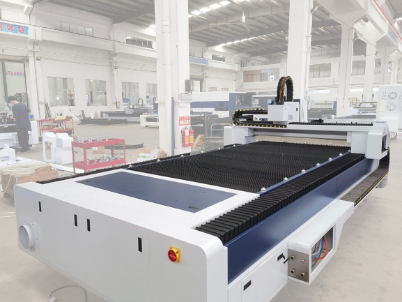 QH - 3015F Beveling Cutting Sheet Metal Laser Cutting Machine