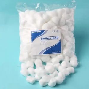 China OEM Pure Cotton Sterilize Alcohol Cotton Ball White Medical Absorbent With CE on sale