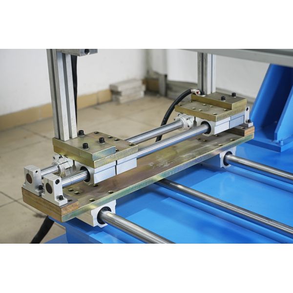 CNC Controlled Sink Panel Welding Machine with Seamless Welding and Precision Alignment for Kitchen Sinks