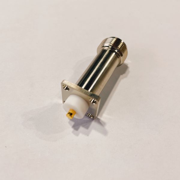 N-Type Bulkhead Flange Connector Gold-Plated Brass DC-6GHz Frequency Range ≤1.25 VSWR RF PCB Welded Connector
