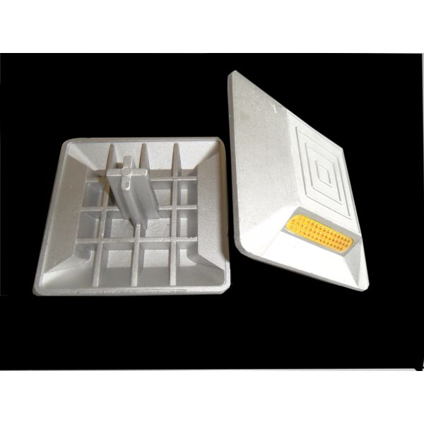 High Quality Big Size Reflective Sand Filled Aluminum Road Stud