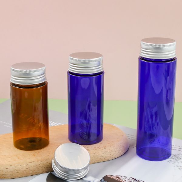 Wide Mouth Round Shoulder Plastic Foam Bottle with Screw Cap for Easy Filling and Secure Sealing